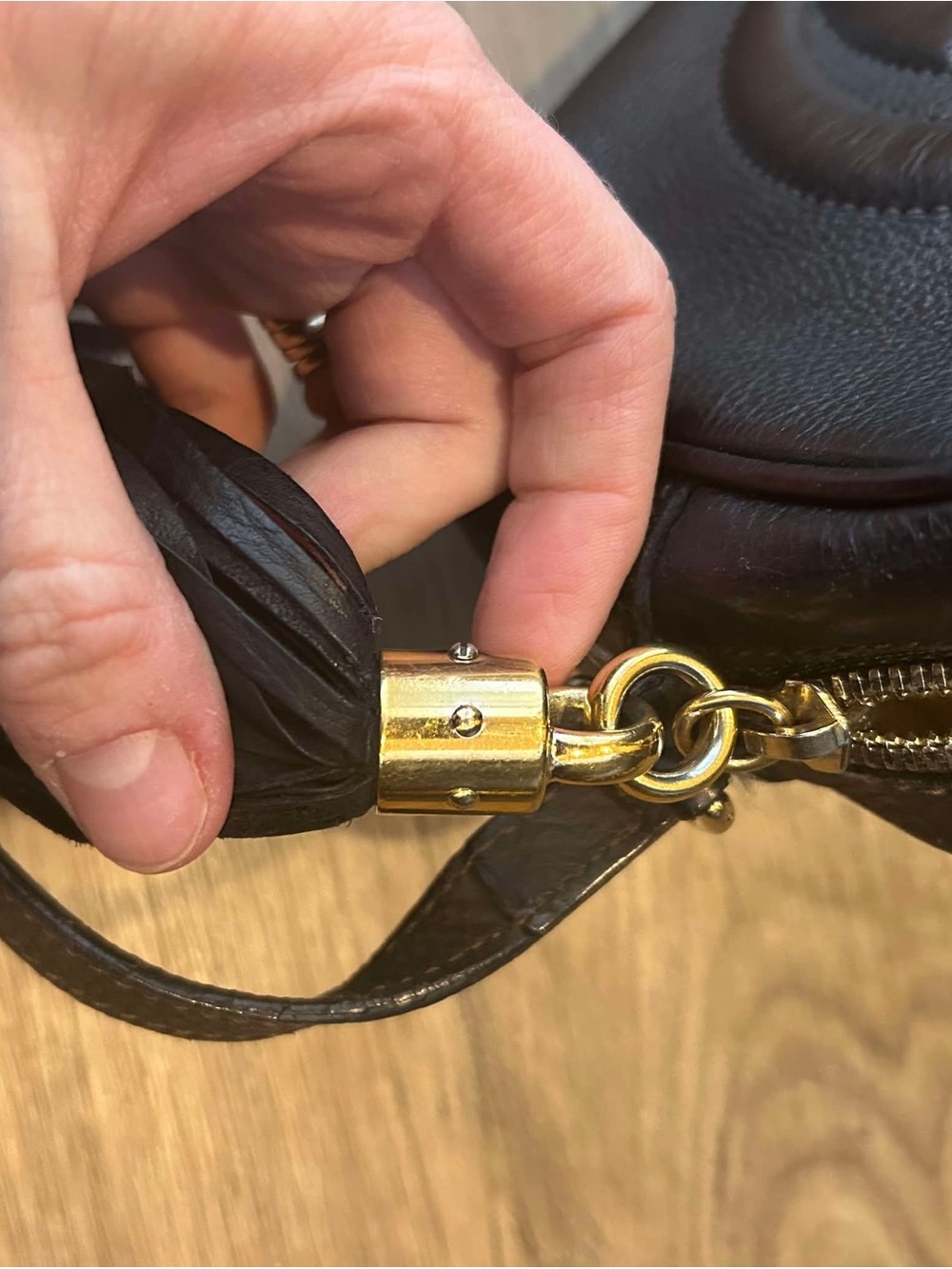 Gucci Black Leather Soho Disco Crossbody with Tassel - Picture 8 of 9